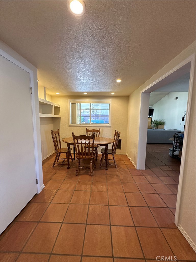 37510 Conifer Drive Property Photo 5