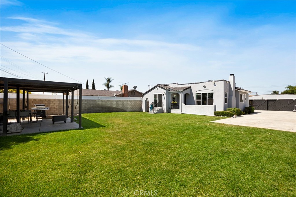 15952 Norcrest Drive Property Photo 1