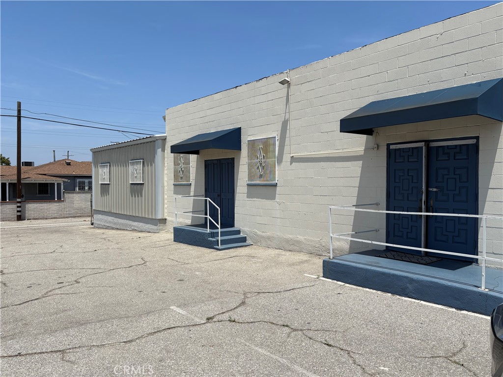 1721 W Century Boulevard Property Photo