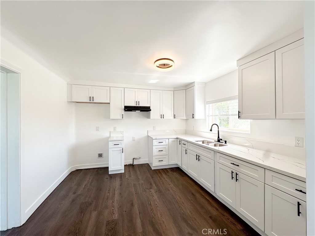 3610 Whiteside Street Property Photo 1