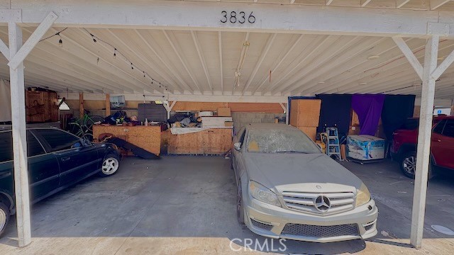 3844 Whiteside Street Property Photo 10