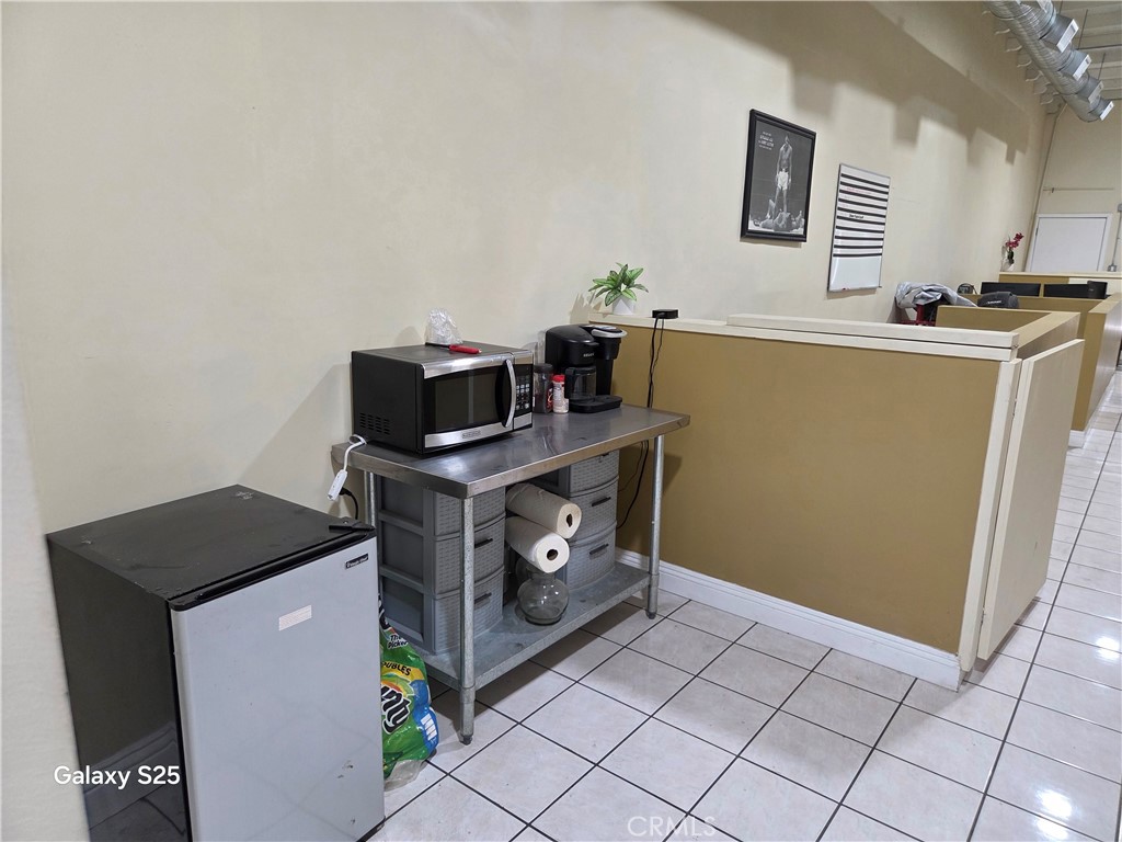 4518 S Western Avenue Property Photo 29