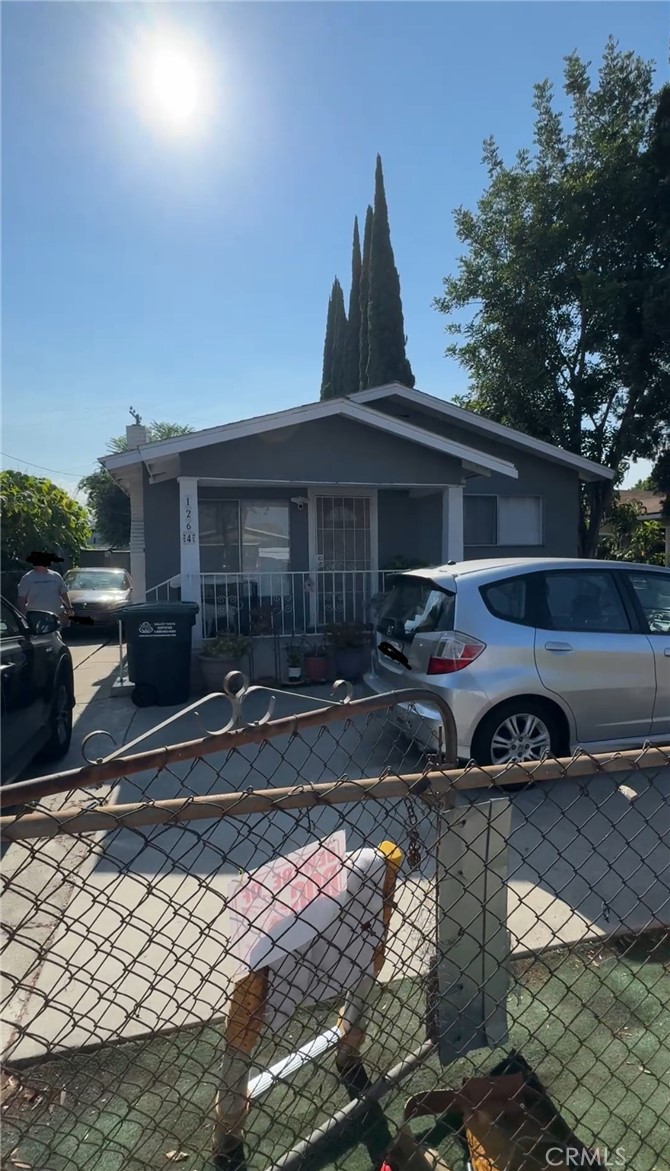 1264 S Augusta Avenue Property Photo 1