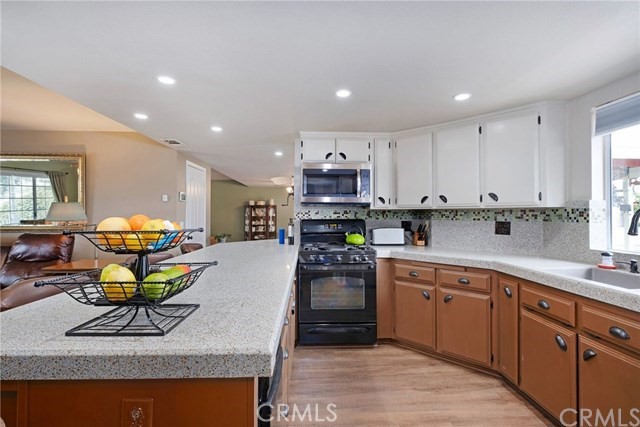 9105 Tamarind Avenue Property Photo 20