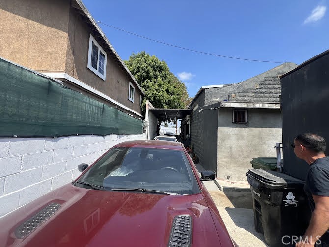 10605 Compton Avenue Property Photo 11