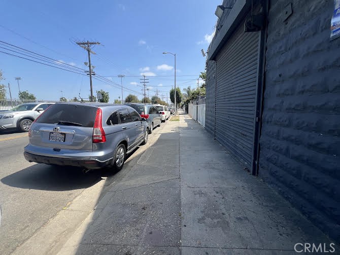 10605 Compton Avenue Property Photo 15