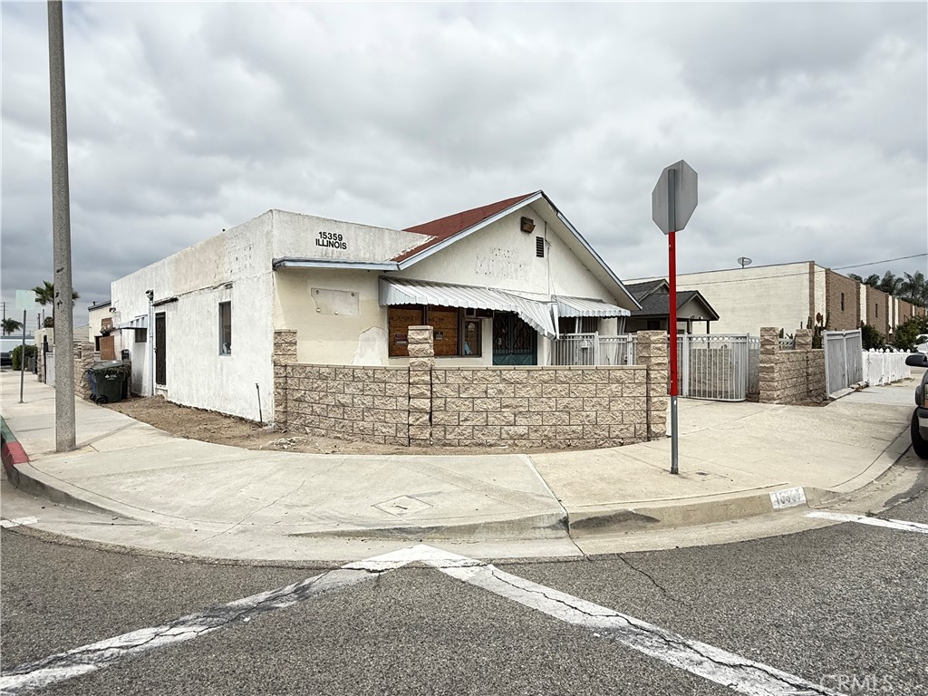 15359 Illinois Avenue Property Photo 1