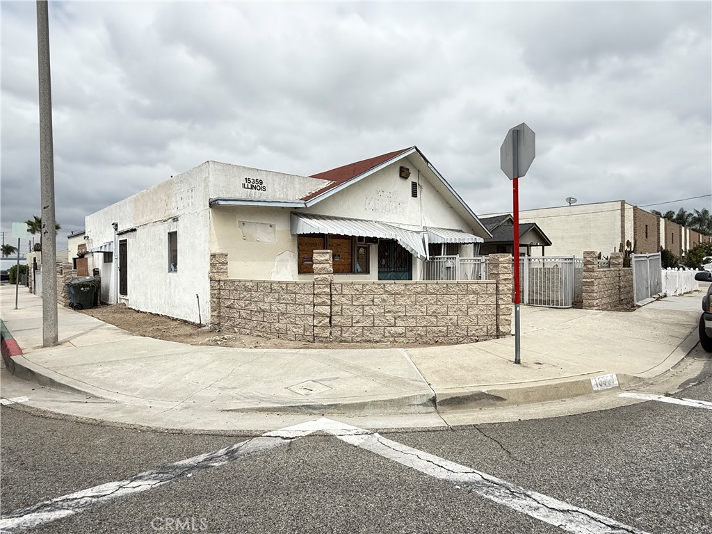 15359 Illinois Avenue Property Photo 1