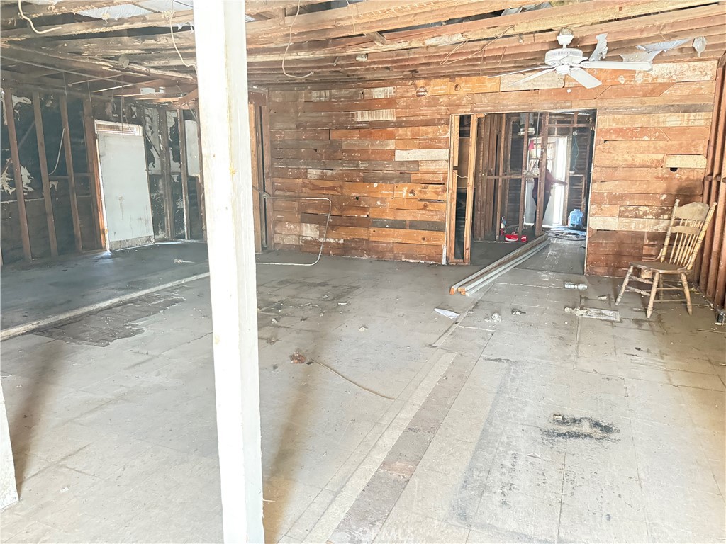 15359 Illinois Avenue Property Photo 8