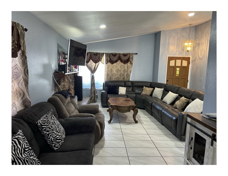17053 Pinedale Court Property Photo 5
