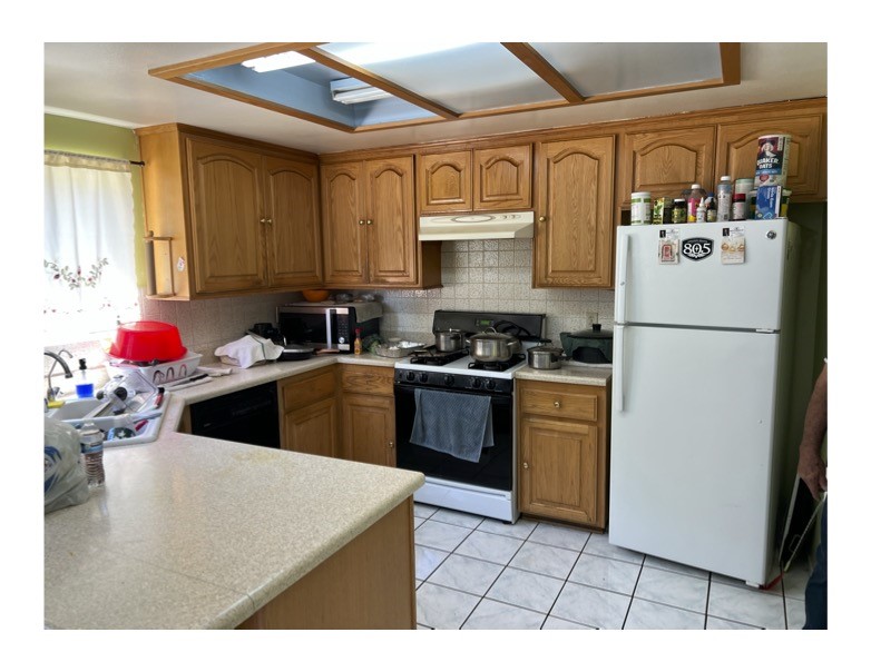 17053 Pinedale Court Property Photo 12