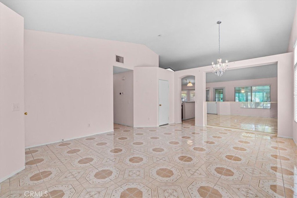 15245 Tulip Court Property Photo 5