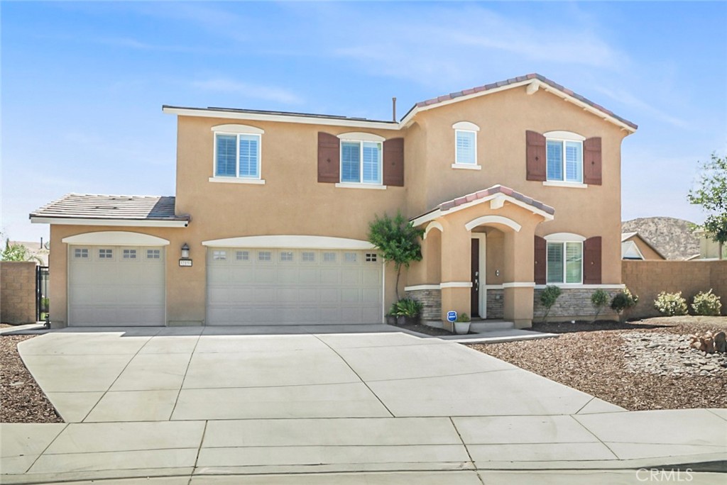 32159 Pony Tracks Court Property Photo 1