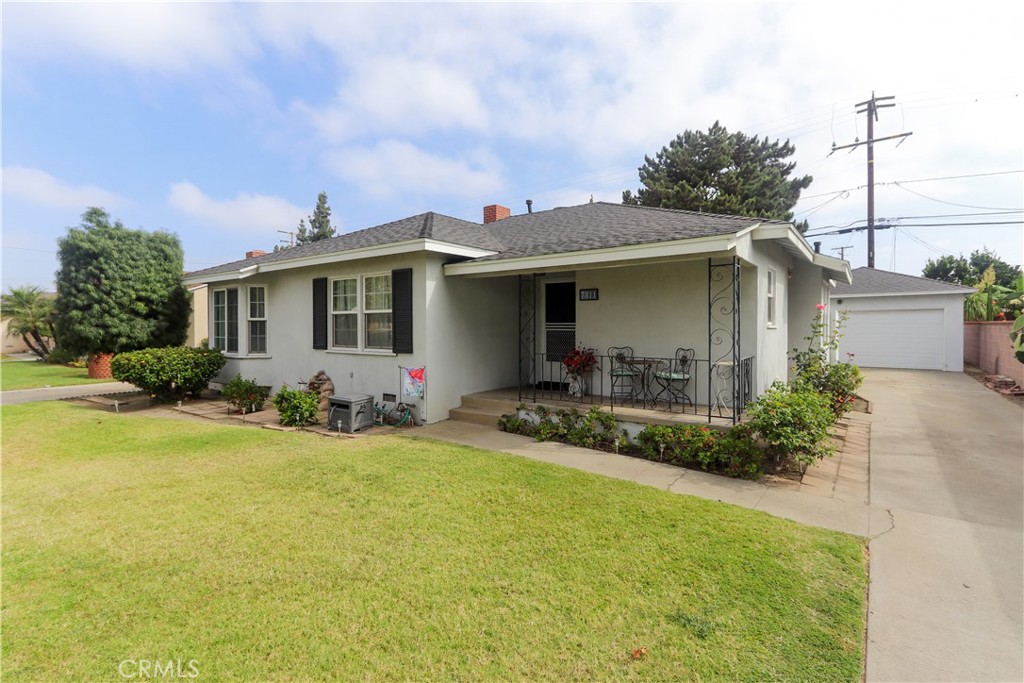 7811 Coolgrove Drive Property Photo 1