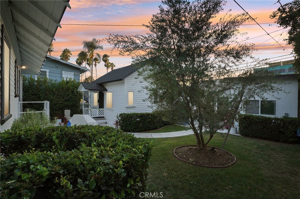 7251 Painter Avenue 7255 Property Photo 2
