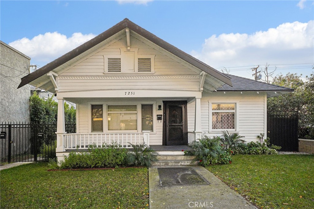 7251 Painter Avenue 7255 Property Photo 4