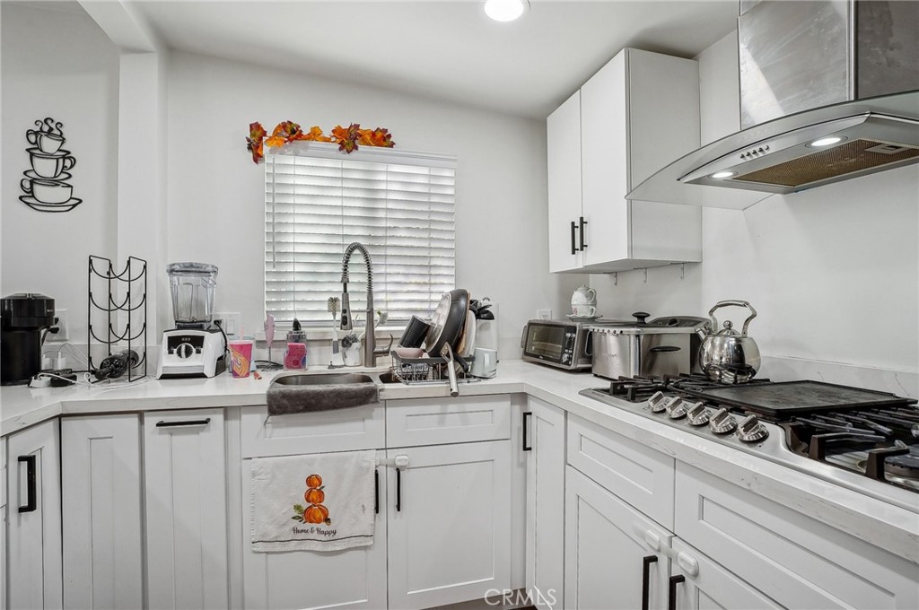 7251 Painter Avenue 7255 Property Photo 17