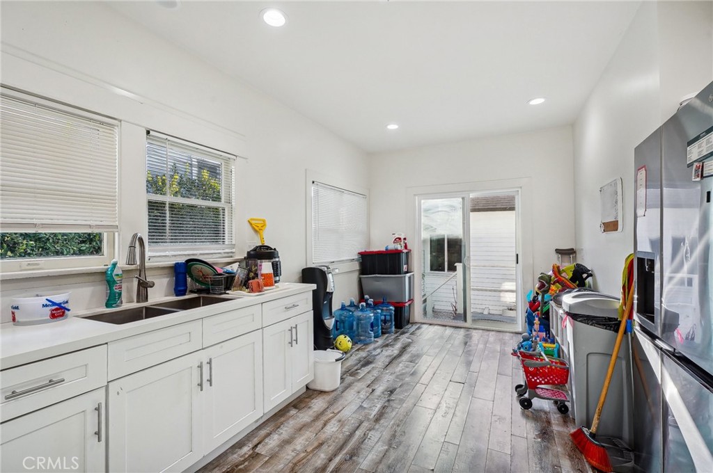 7251 Painter Avenue 7255 Property Photo 19