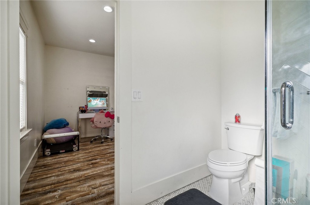 7251 Painter Avenue 7255 Property Photo 40