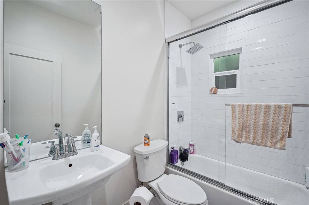 7251 Painter Avenue 7255 Property Photo 44