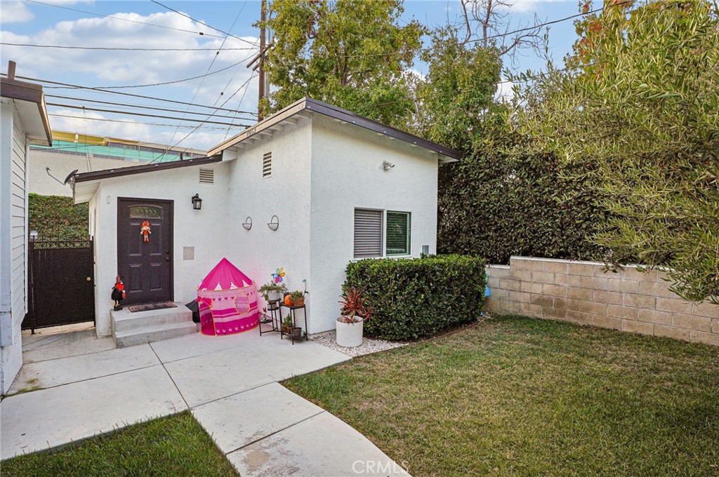 7251 Painter Avenue 7255 Property Photo 46