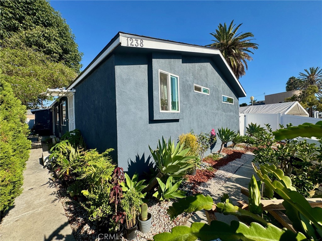 1238 Magnolia Avenue Property Photo 1