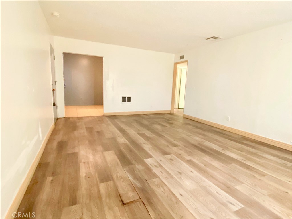 8616 N Loop Boulevard Property Photo 11