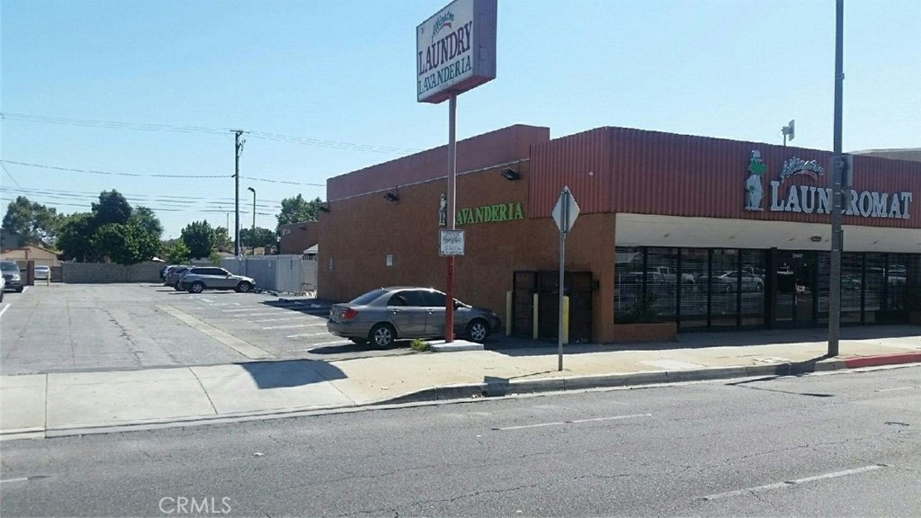 6020 Florence Avenue Property Photo 1