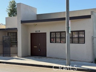 5239 Atlantic Avenue Property Photo 1