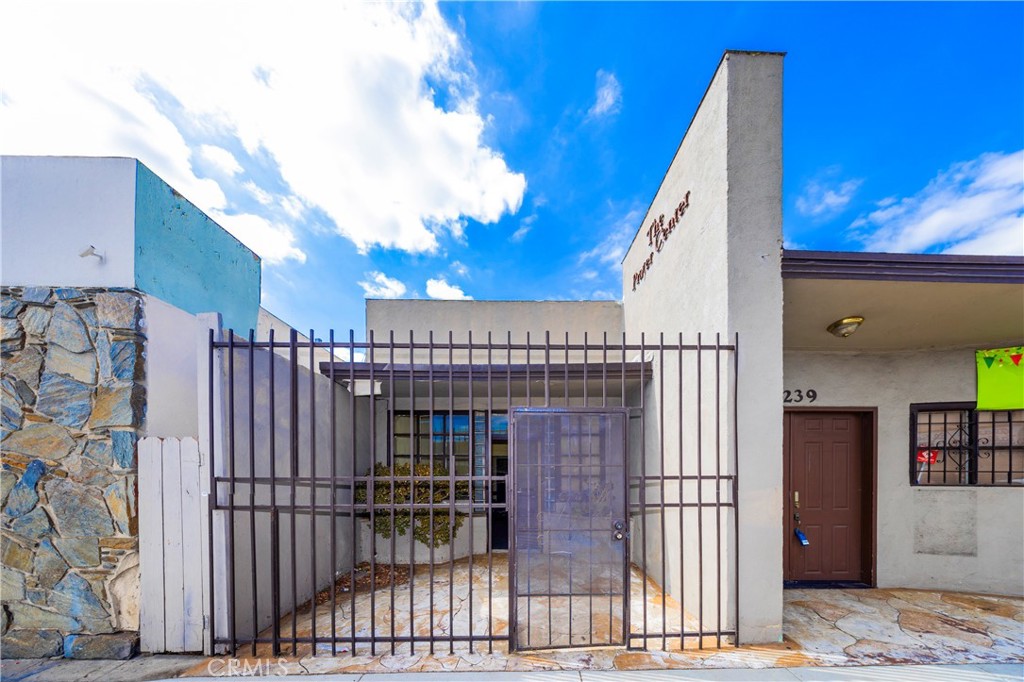 5239 Atlantic Avenue Property Photo 17