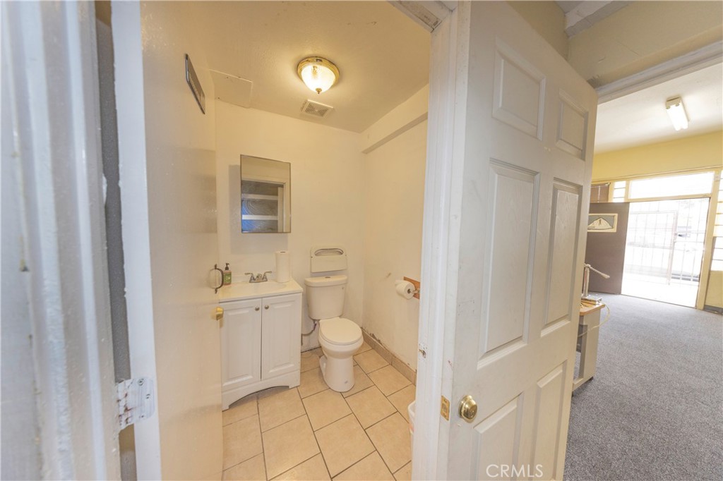 5239 Atlantic Avenue Property Photo 19