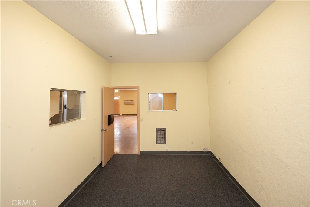 5239 Atlantic Avenue Property Photo 22