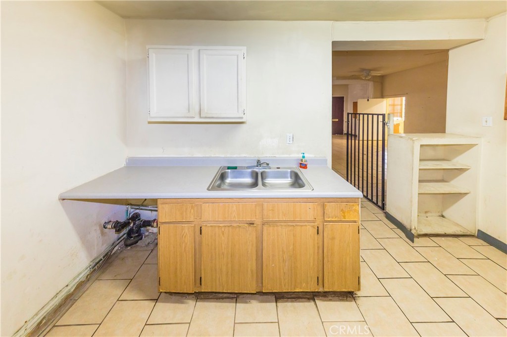 5239 Atlantic Avenue Property Photo 38