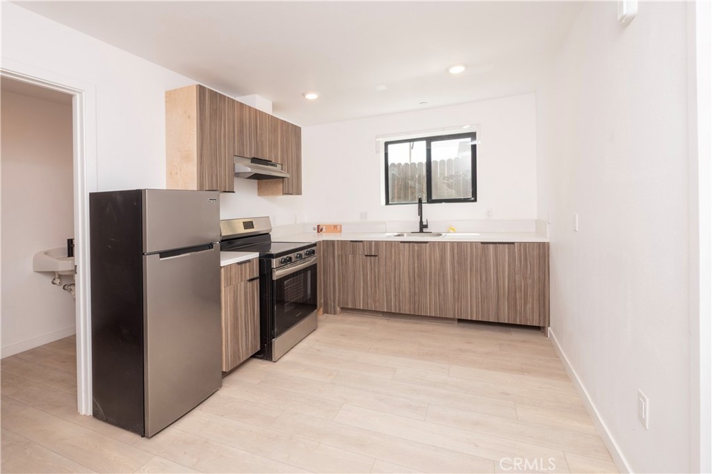 2341 Sheridan Street Property Photo 1