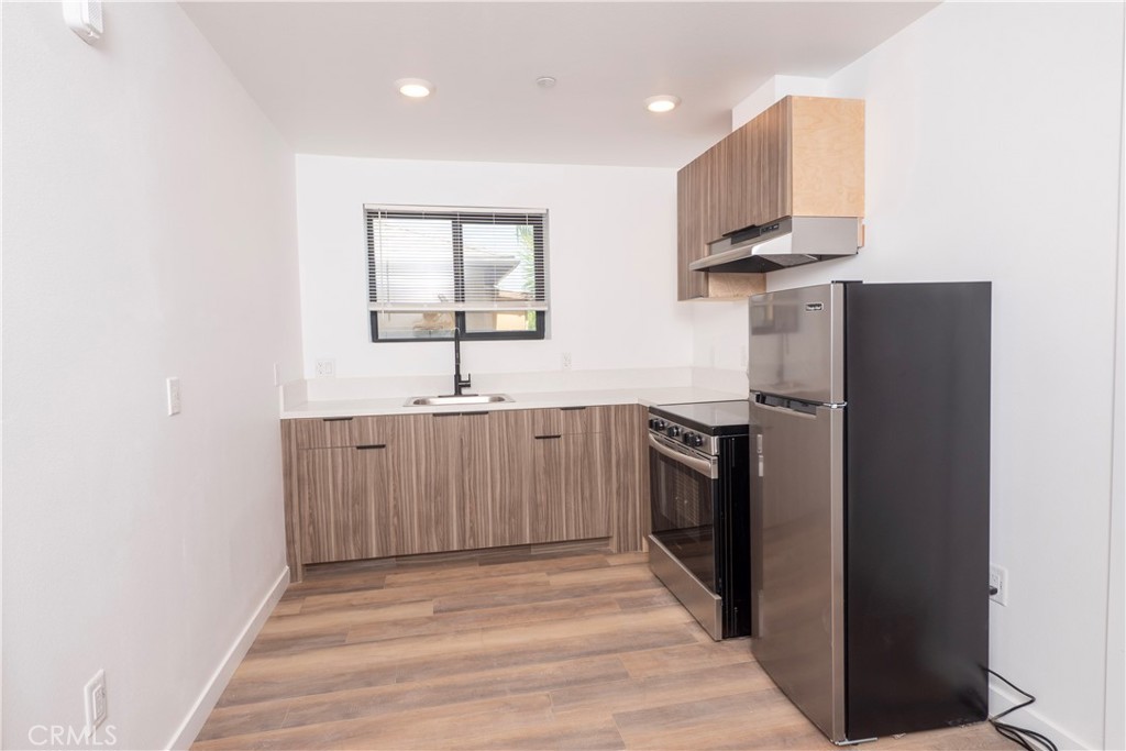 2341 Sheridan Street Property Photo 6