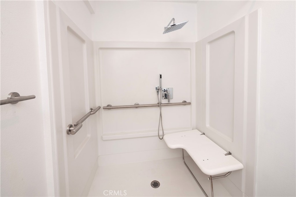 2341 Sheridan Street Property Photo 10