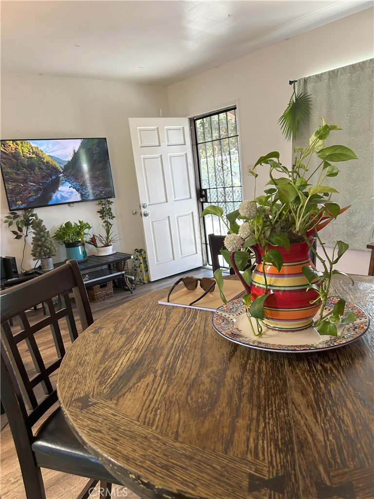 1233 1223 West 33rd Street Property Photo 9