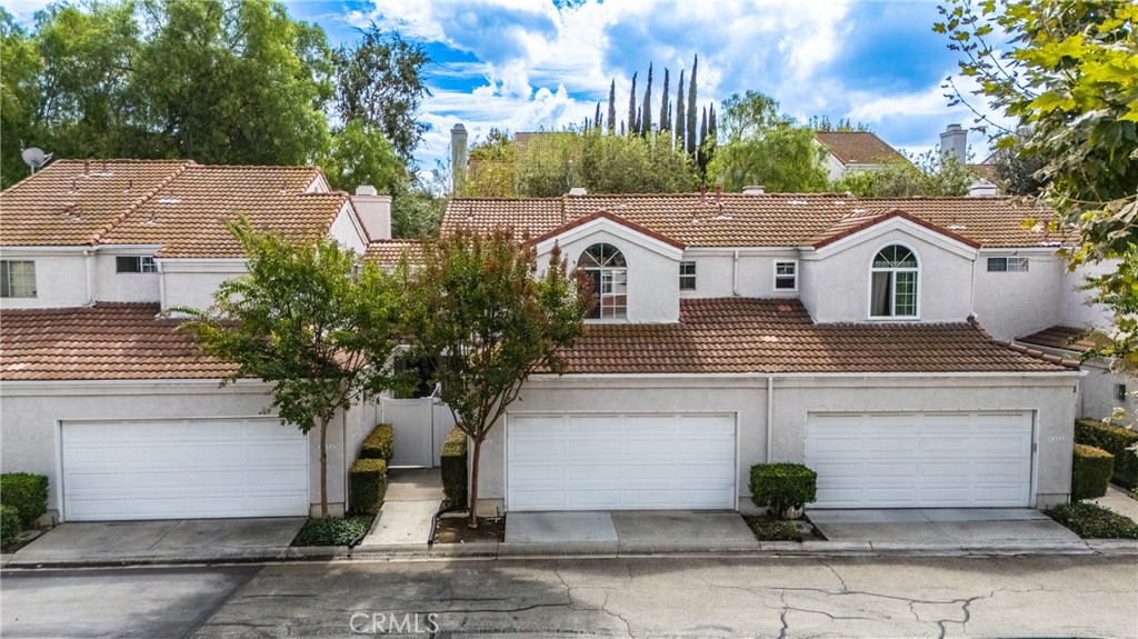 13163 Pinnacle Ct Property Photo 2