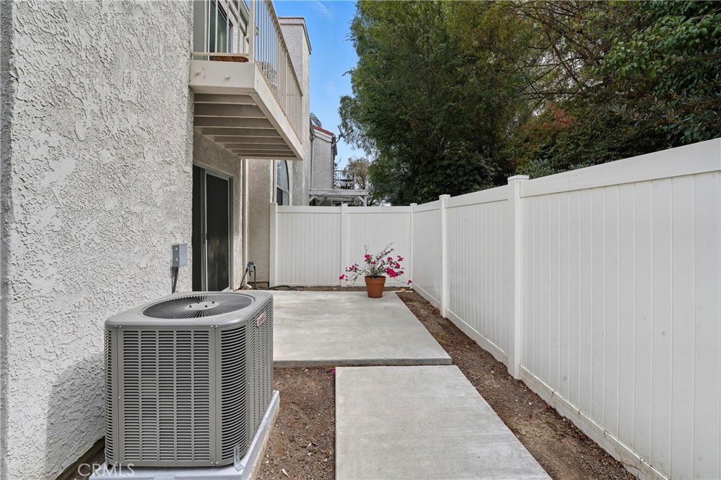 13163 Pinnacle Ct Property Photo 34