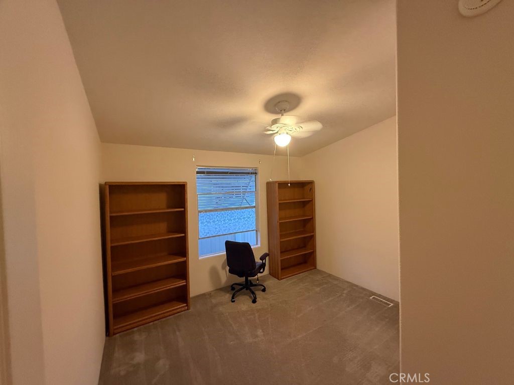 1001 S Hale Avenue 13 Property Photo 16
