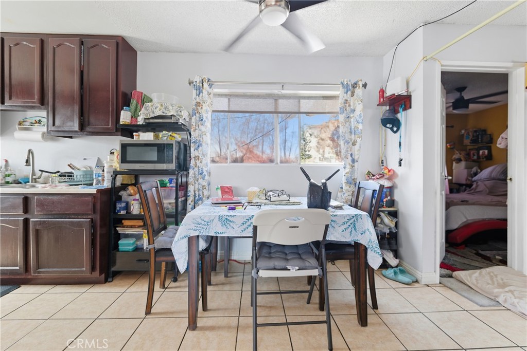 2526 Flower Street Property Photo 13