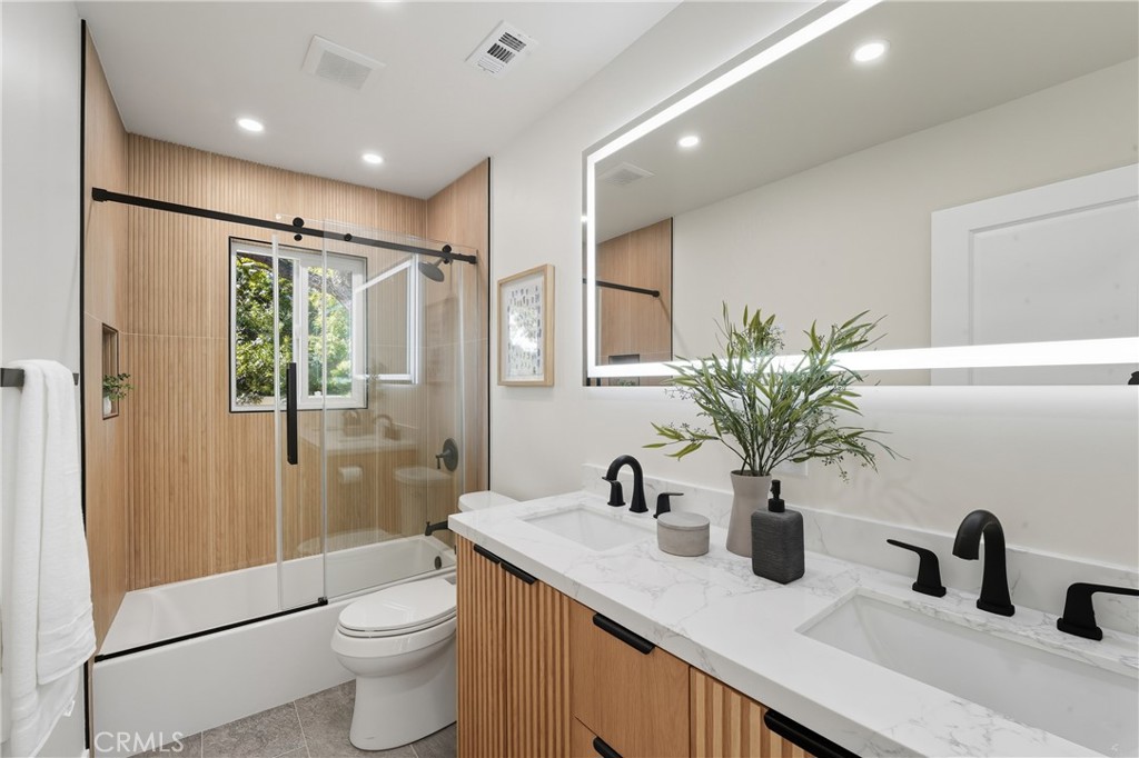 12311 Moline Drive Property Photo 21