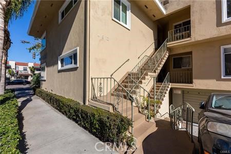 12 3rd Place Property Photo 2