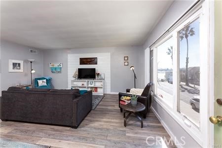 12 3rd Place Property Photo 3