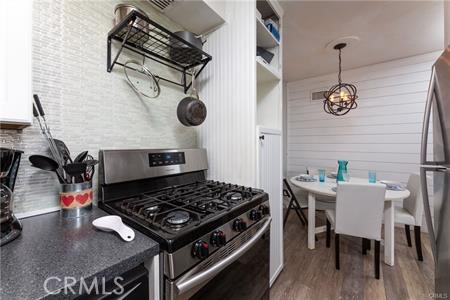 12 3rd Place Property Photo 12