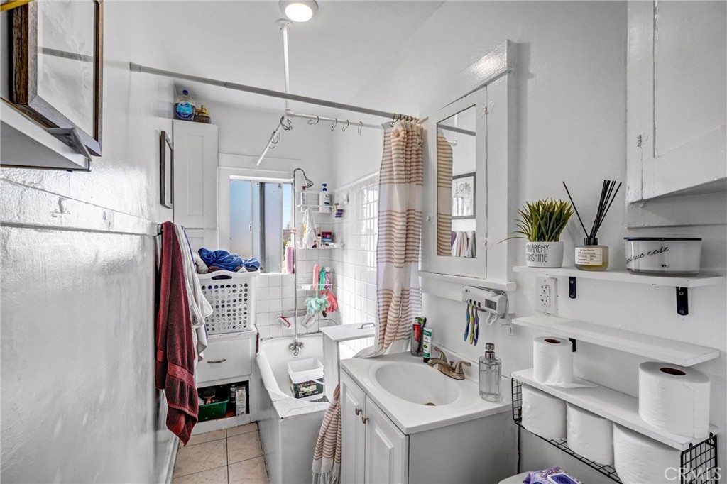 1661 Arlington Avenue Property Photo 18