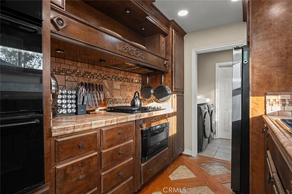 1255 Jadestone Property Photo 7