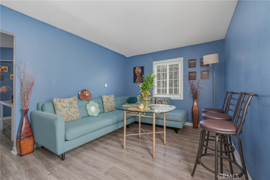 907 E 109th Place Property Photo 16