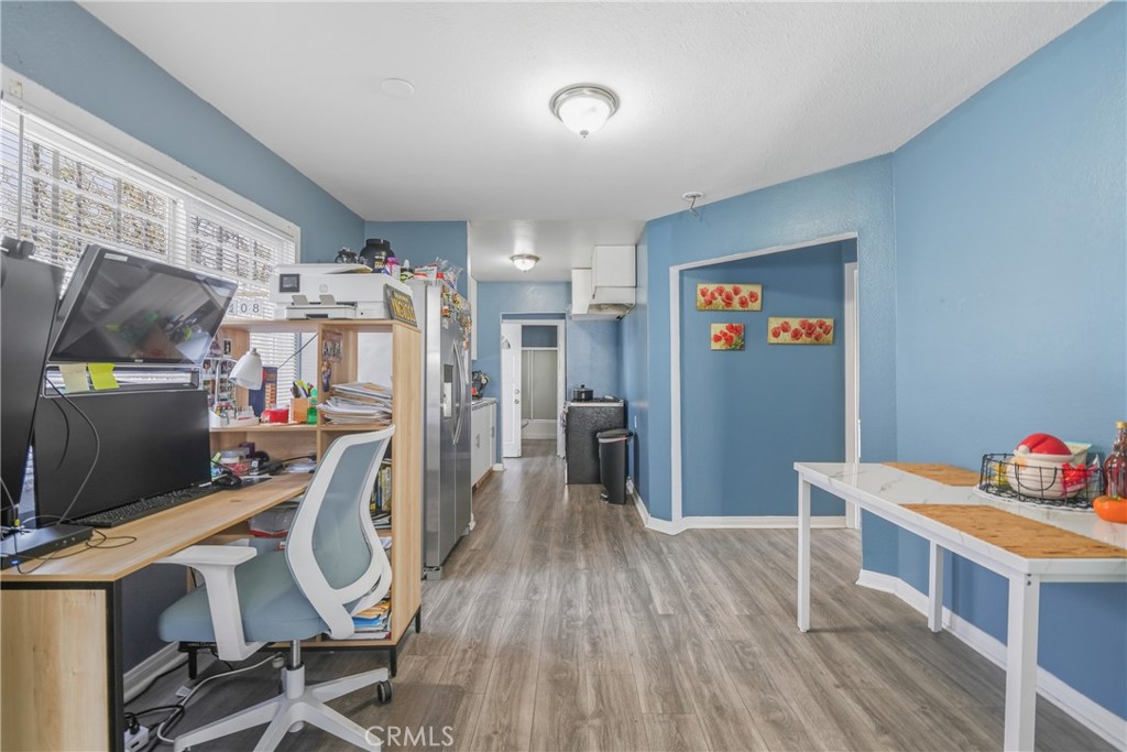 907 E 109th Place Property Photo 22