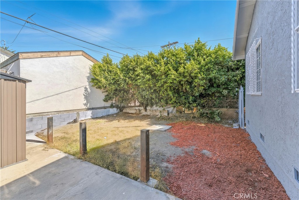 907 E 109th Place Property Photo 46